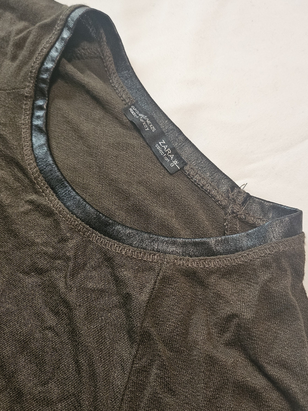 Zara Collection Olive Flowy Long Sleeve High Low Swing Top Size Small - Picture 4 of 5
